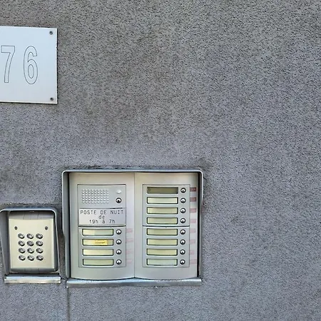 Avec Vue Sur Meuse アパート